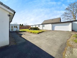 Photo 14- click for photo gallery